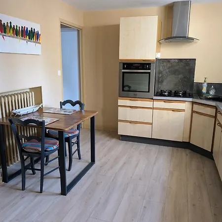 Maison Typique, Centre-ville, Jardin Haute Holiday home